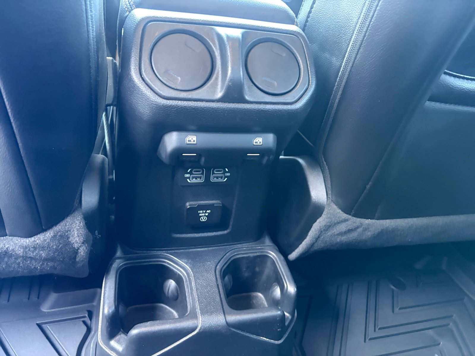 Used 2023 Jeep Gladiator Overland image 26