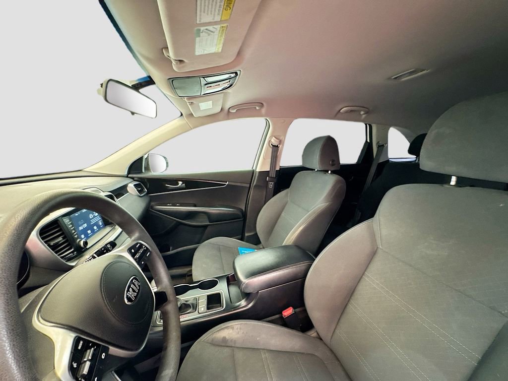 Used 2019 Kia Sorento LX image 19
