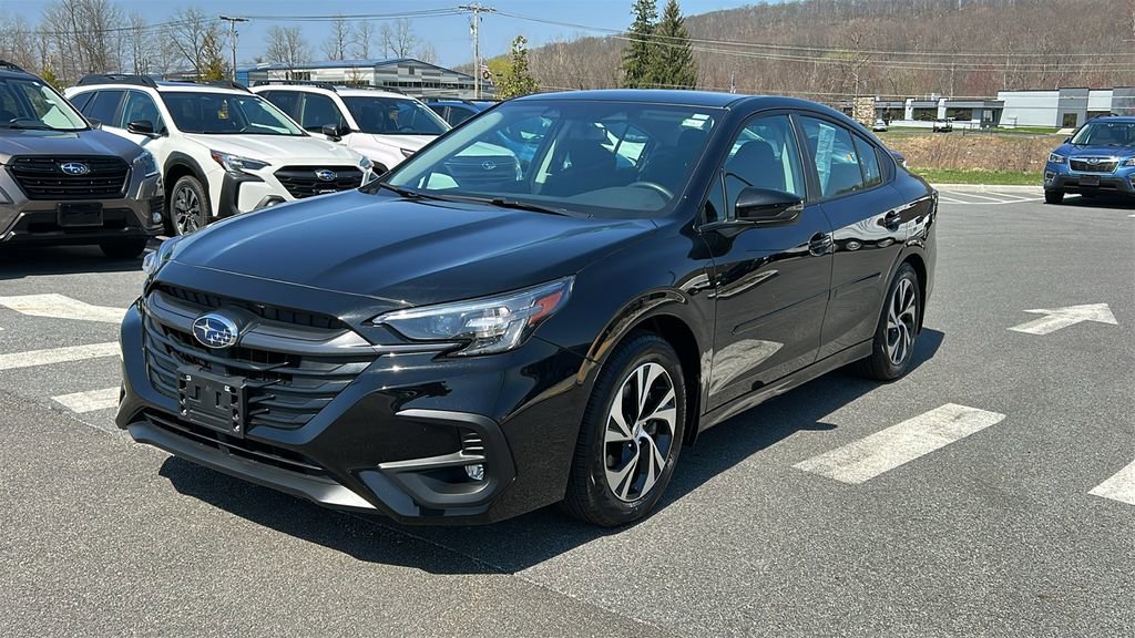 Used 2025 Subaru Legacy Premium image 3