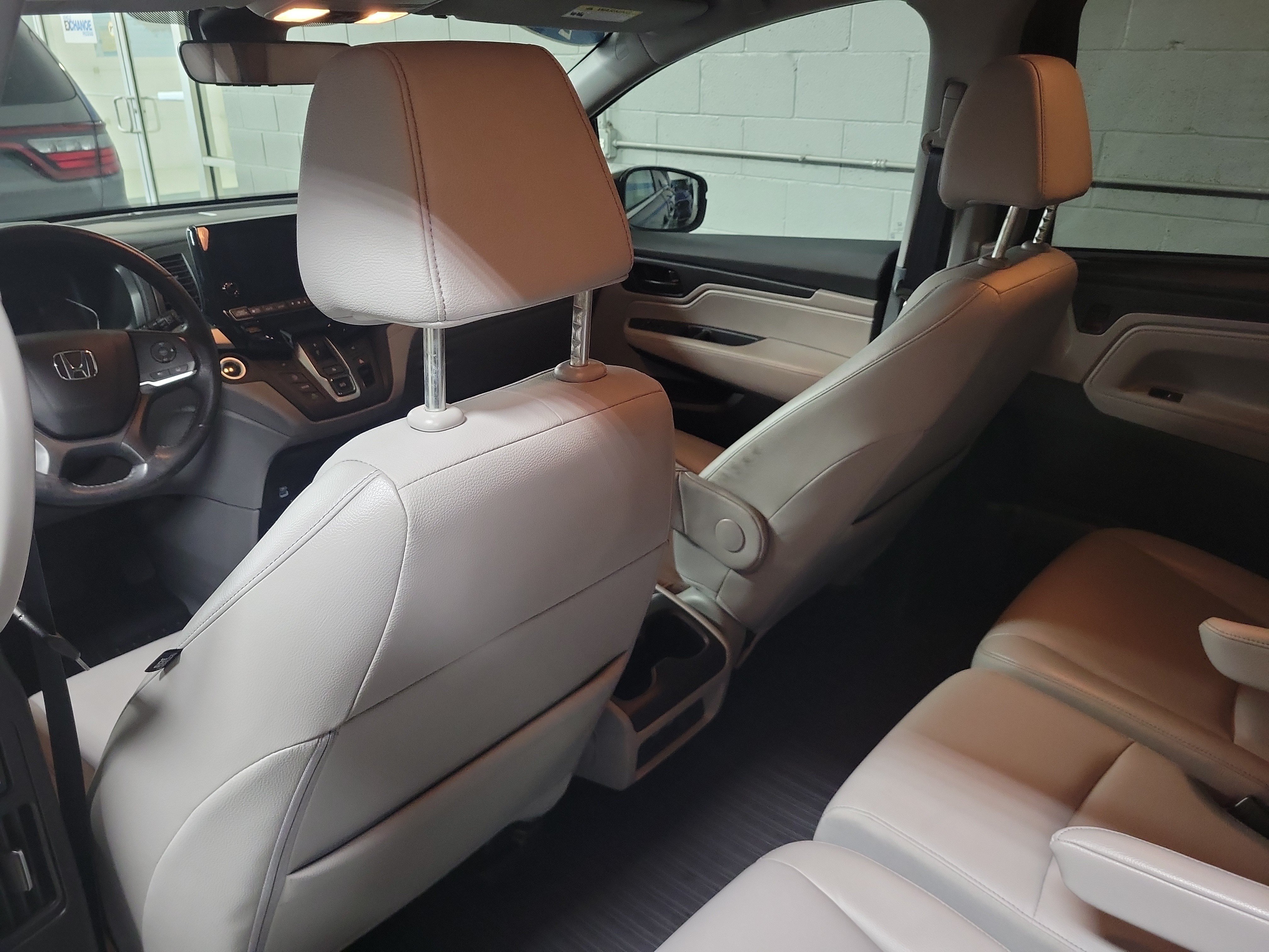 Certified 2023 Honda Odyssey EX-L image 11