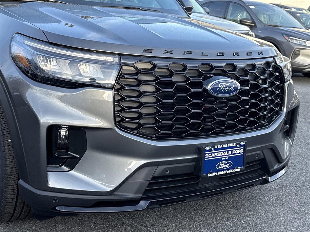 New 2026 Ford Explorer ST-Line w/ ST-Line Street Pack image 7
