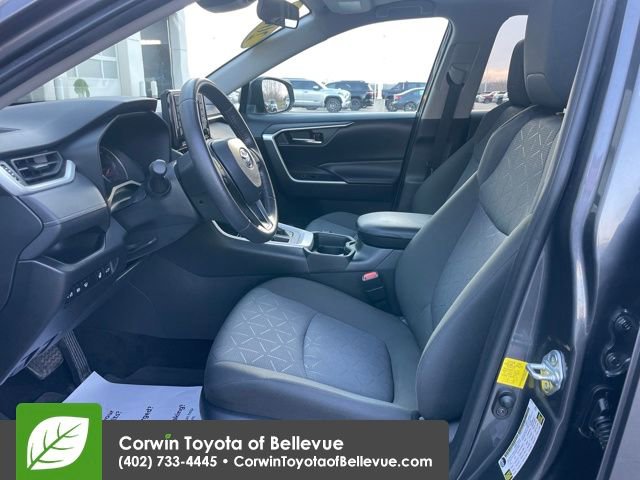 Used 2021 Toyota RAV4 XLE w/ Convenience Package image 17