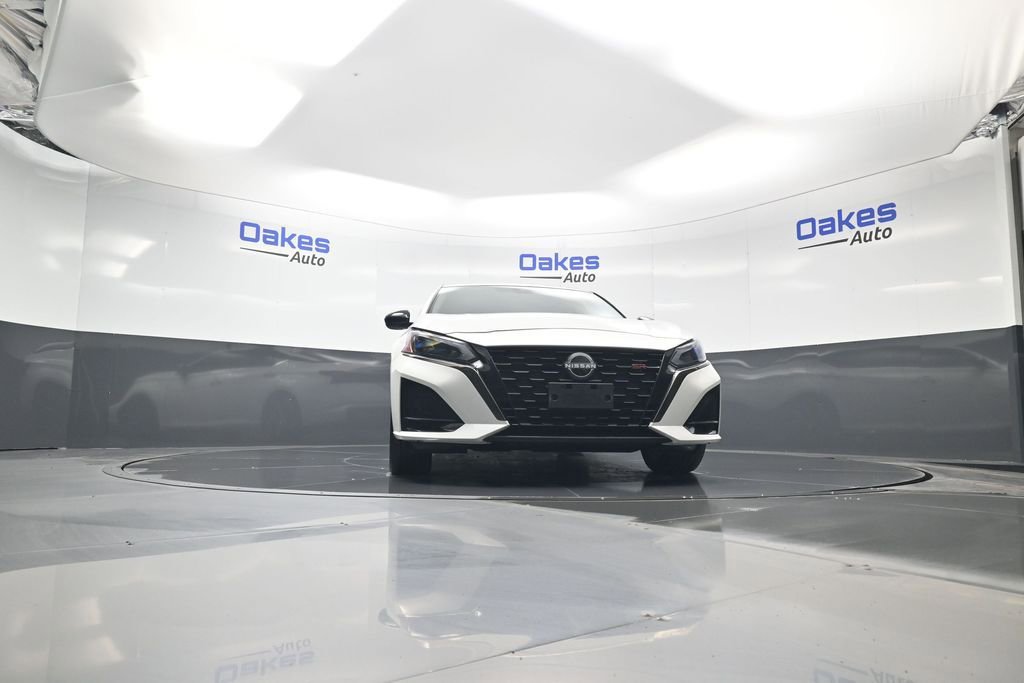 Used 2024 Nissan Altima 2.5 SR w/ SR Premium Package image 38