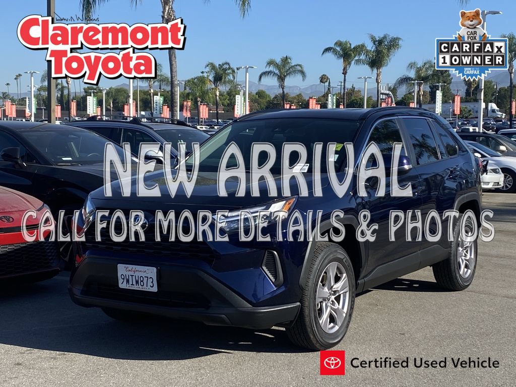 Certified 2025 Toyota RAV4 XLE FWD image 1
