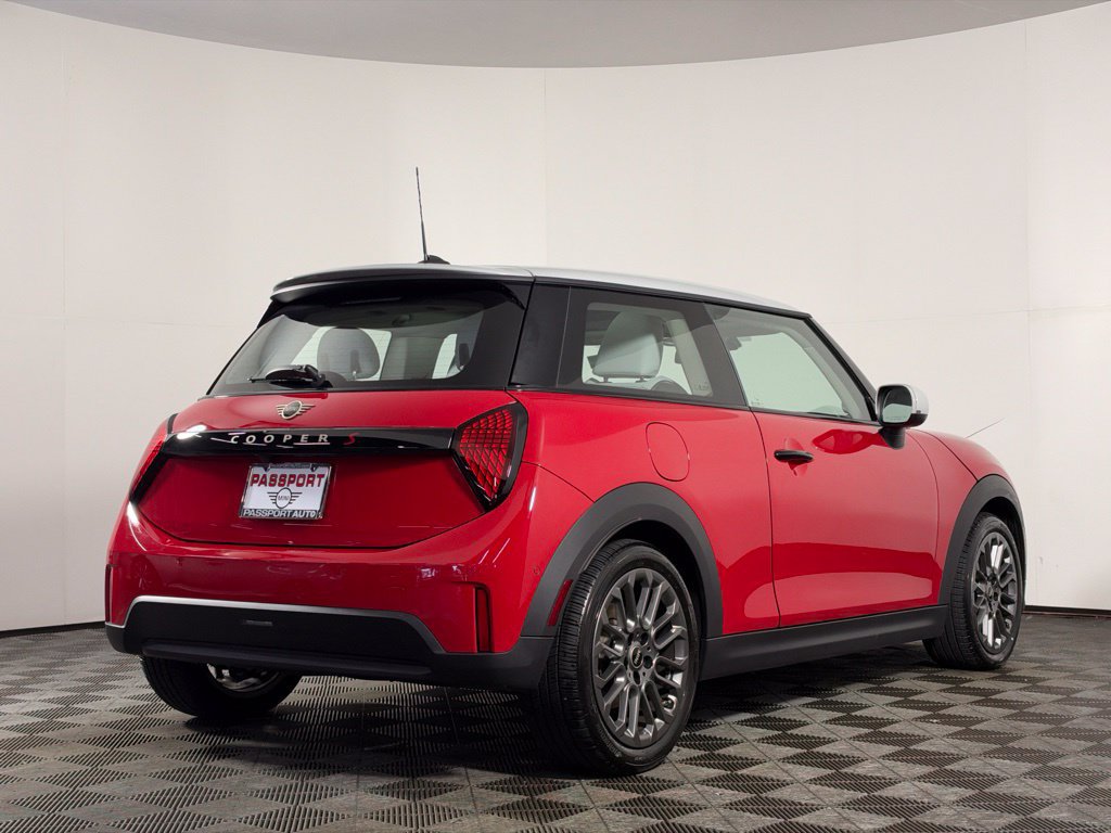Used 2025 MINI Cooper S FWD image 7