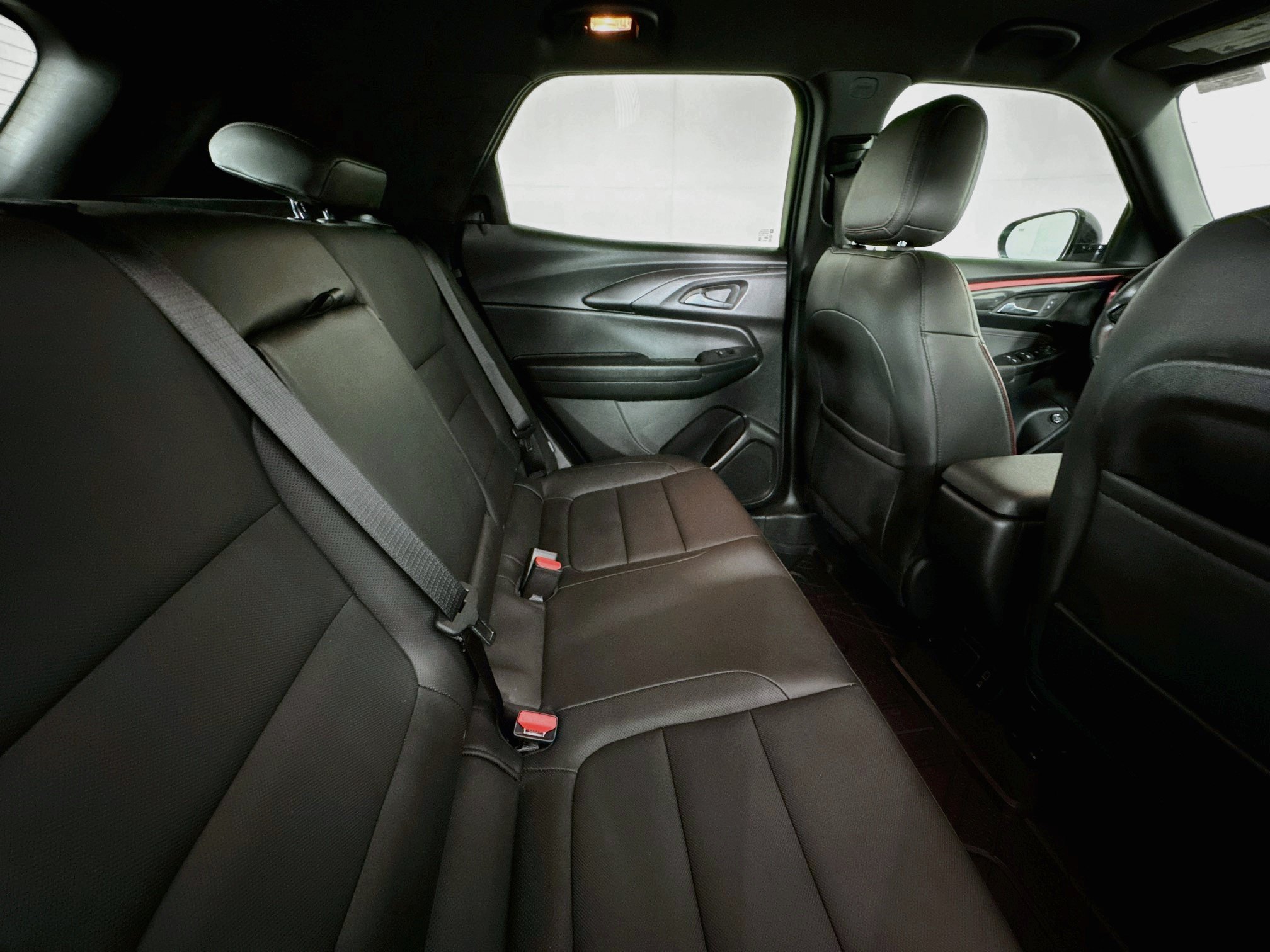 Used 2025 Chevrolet TrailBlazer RS w/ Convenience Package FWD image 45