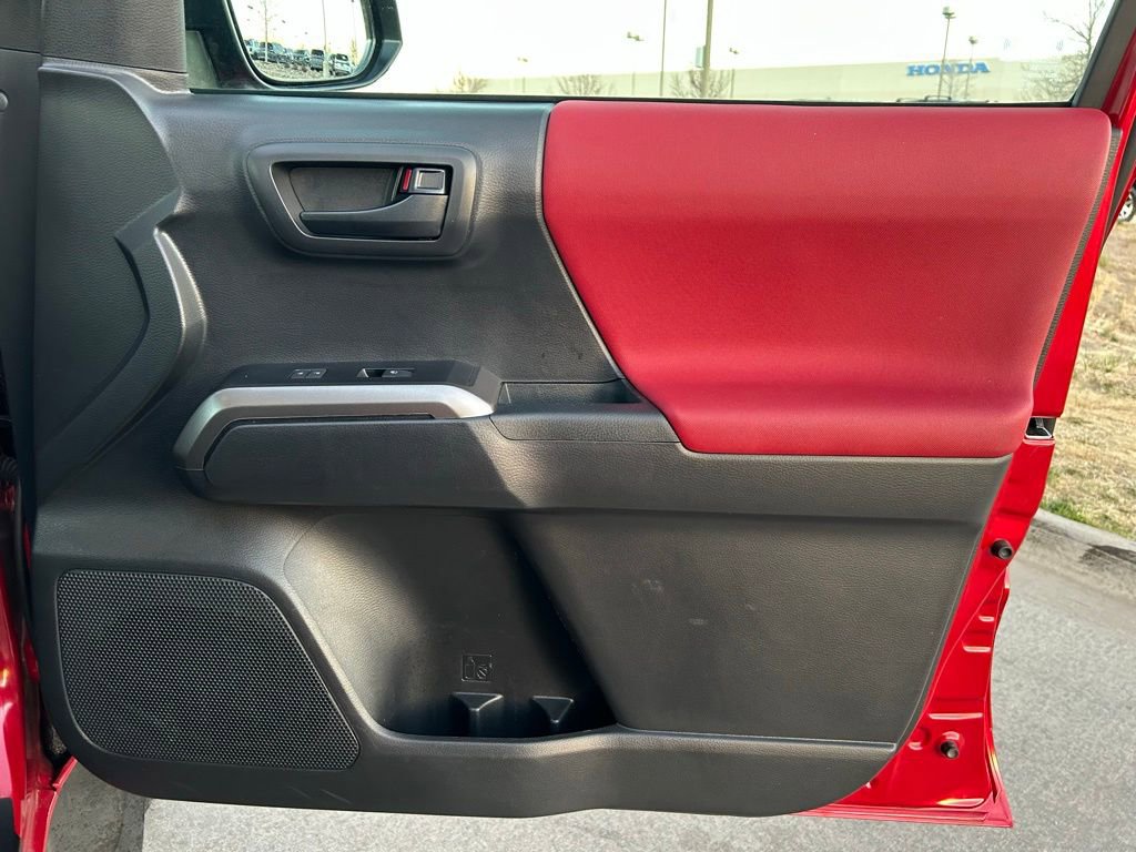 Used 2022 Toyota Tacoma SR5 image 29