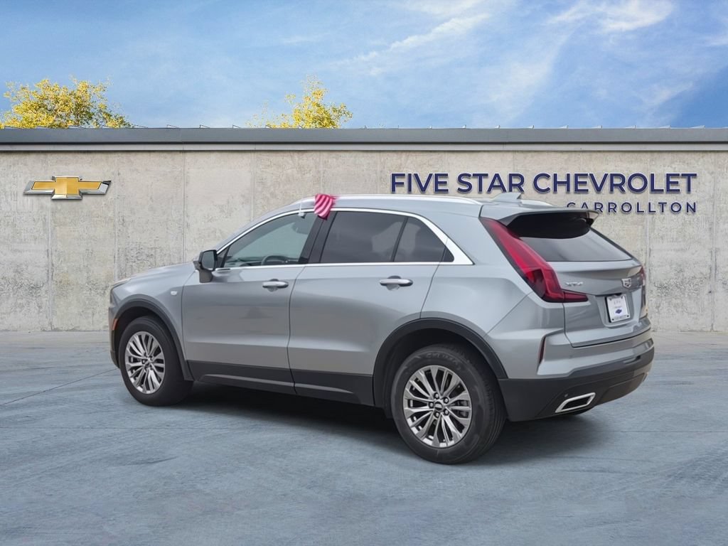Used 2025 Cadillac XT4 Premium Luxury FWD image 6