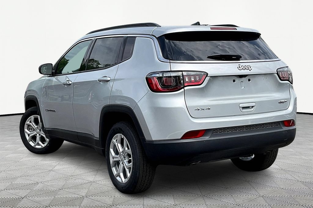 New 2024 Jeep Compass Latitude AWD/4WD image 3
