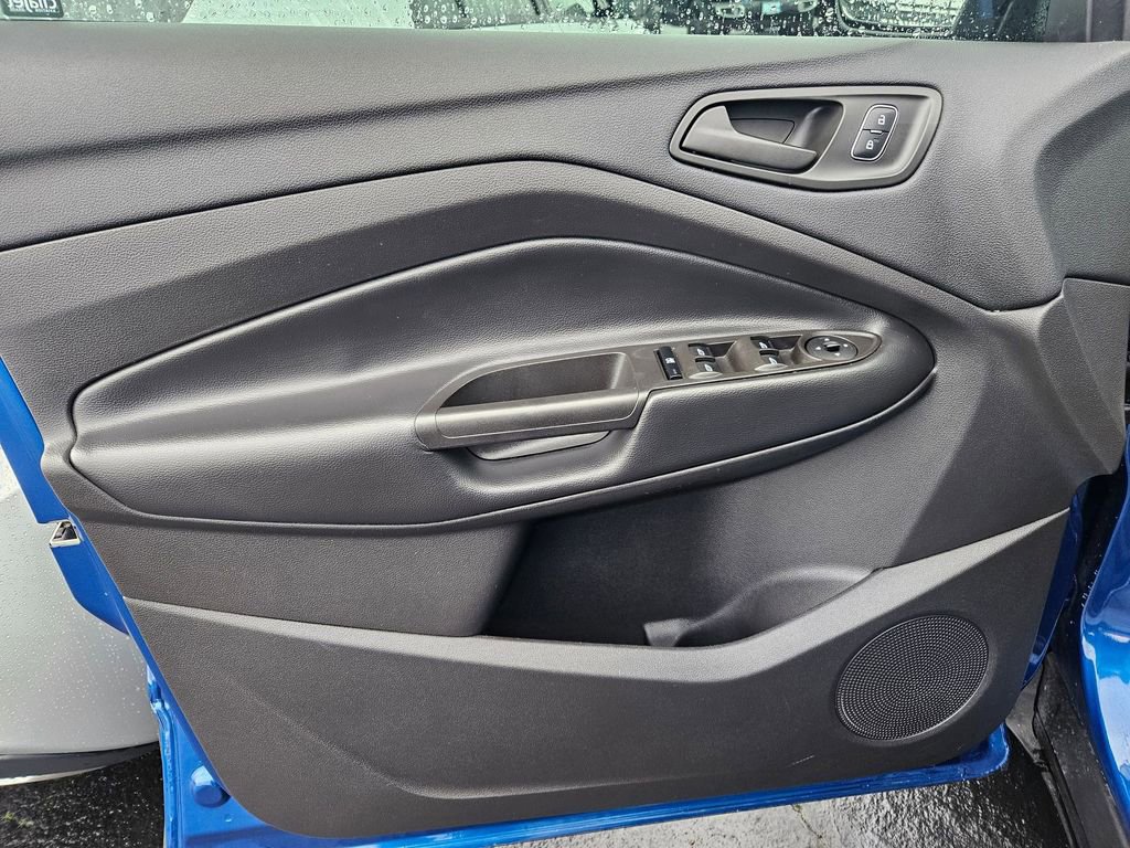 Used 2019 Ford Escape S image 10