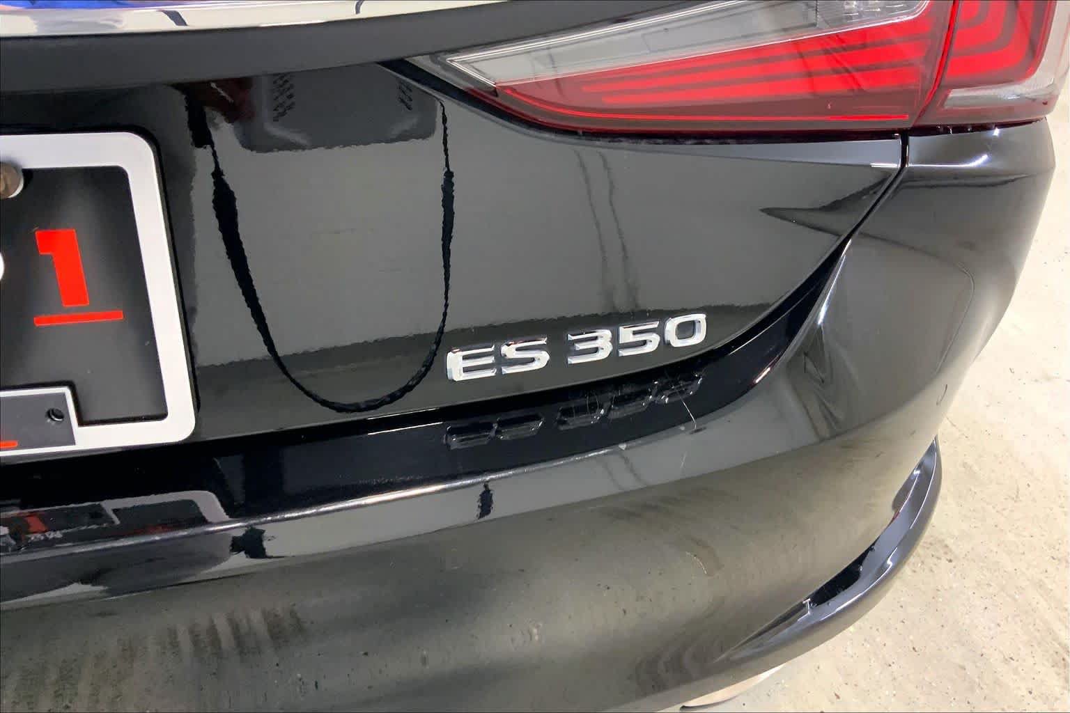 Used 2024 Lexus ES 350 Ultra Luxury FWD image 29