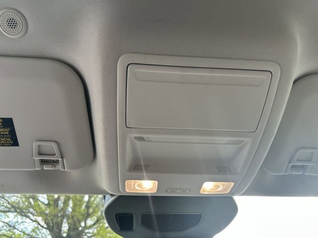 Used 2021 Ford Escape SE w/ SE Sport Appearance Package image 24