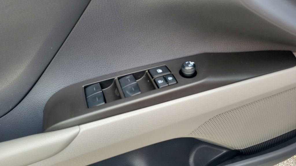 Certified 2023 Toyota Camry SE image 18