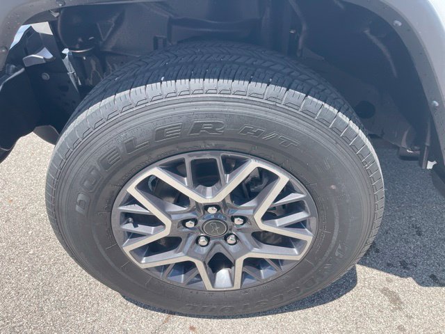 Used 2024 Jeep Wrangler Unlimited Sahara AWD/4WD image 30
