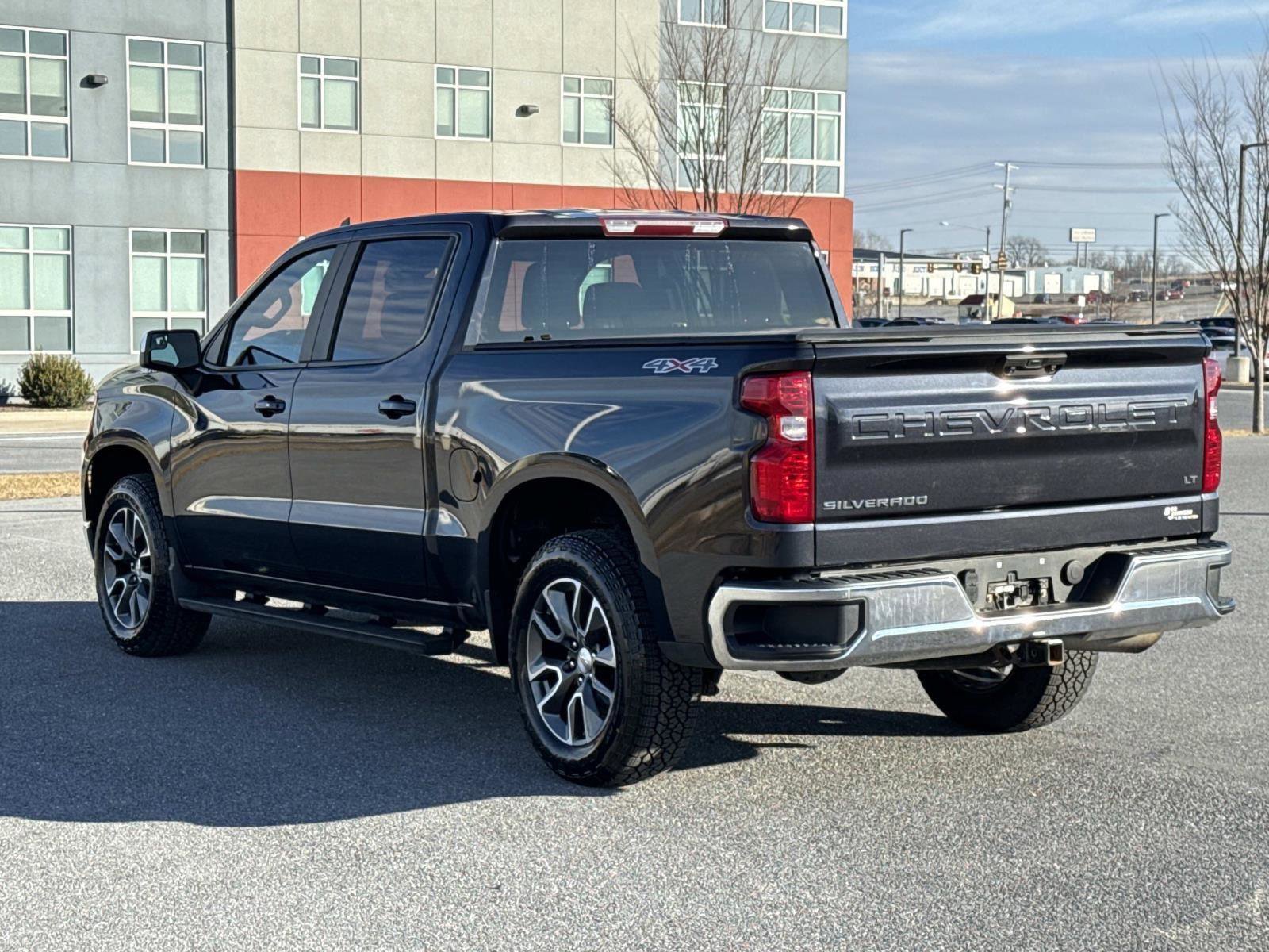 Used 2023 Chevrolet Silverado 1500 LT image 26