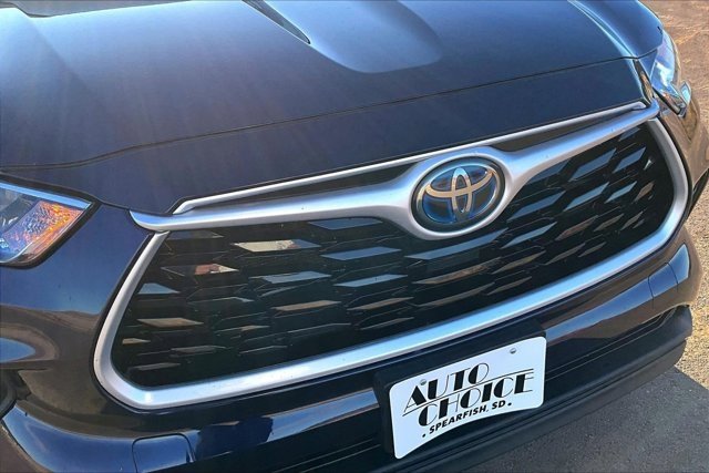 Used 2020 Toyota Highlander LE image 32