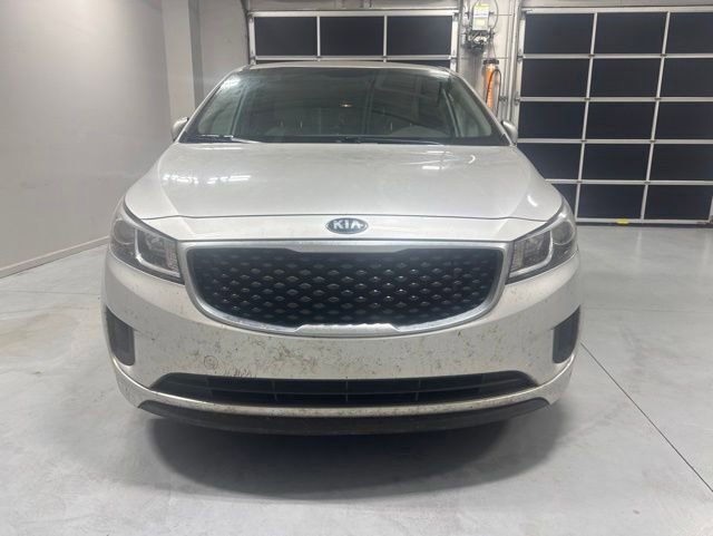 Used 2016 Kia Sedona LX w/ LX Convenience Package FWD image 3