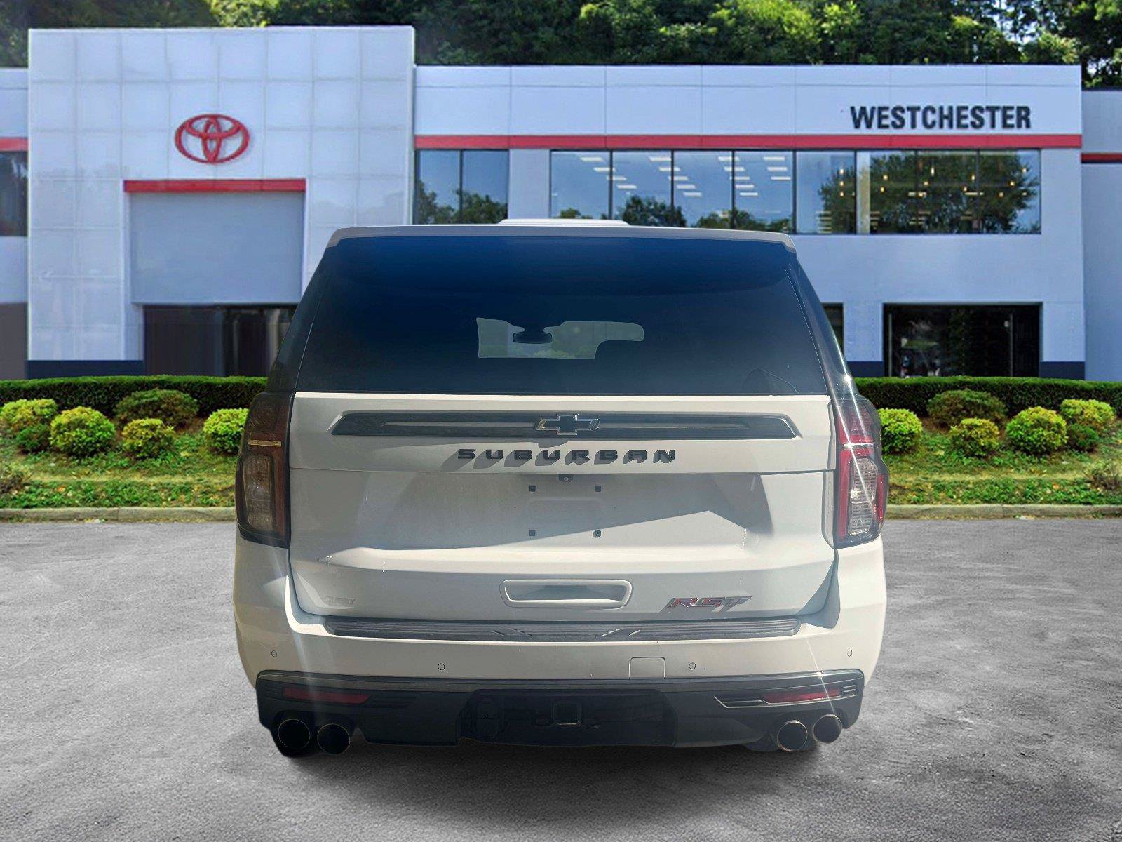 Used 2022 Chevrolet Suburban RST w/ Sport Performance Package RWD image 6