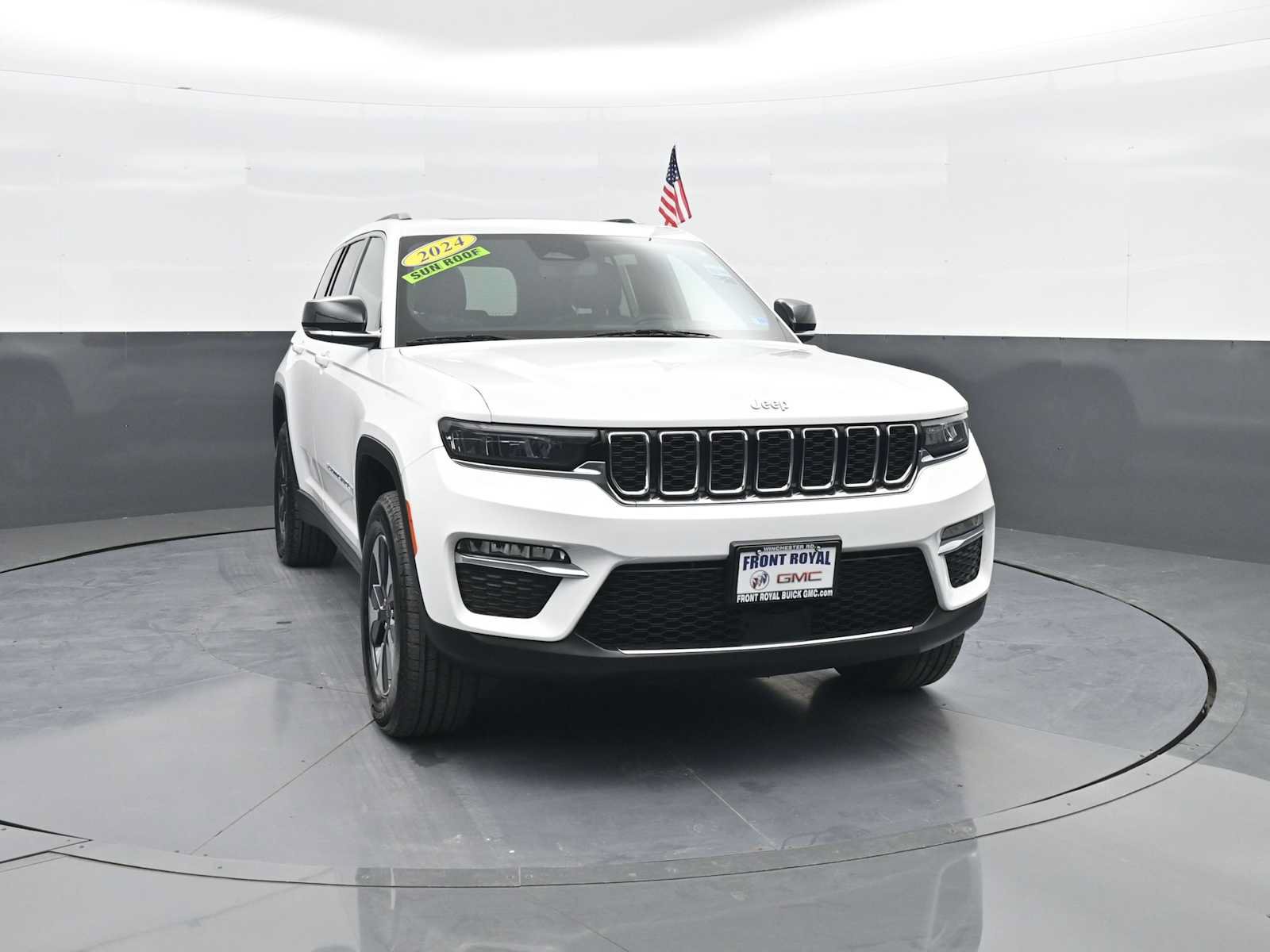 Used 2024 Jeep Grand Cherokee Limited 4xe AWD/4WD image 2