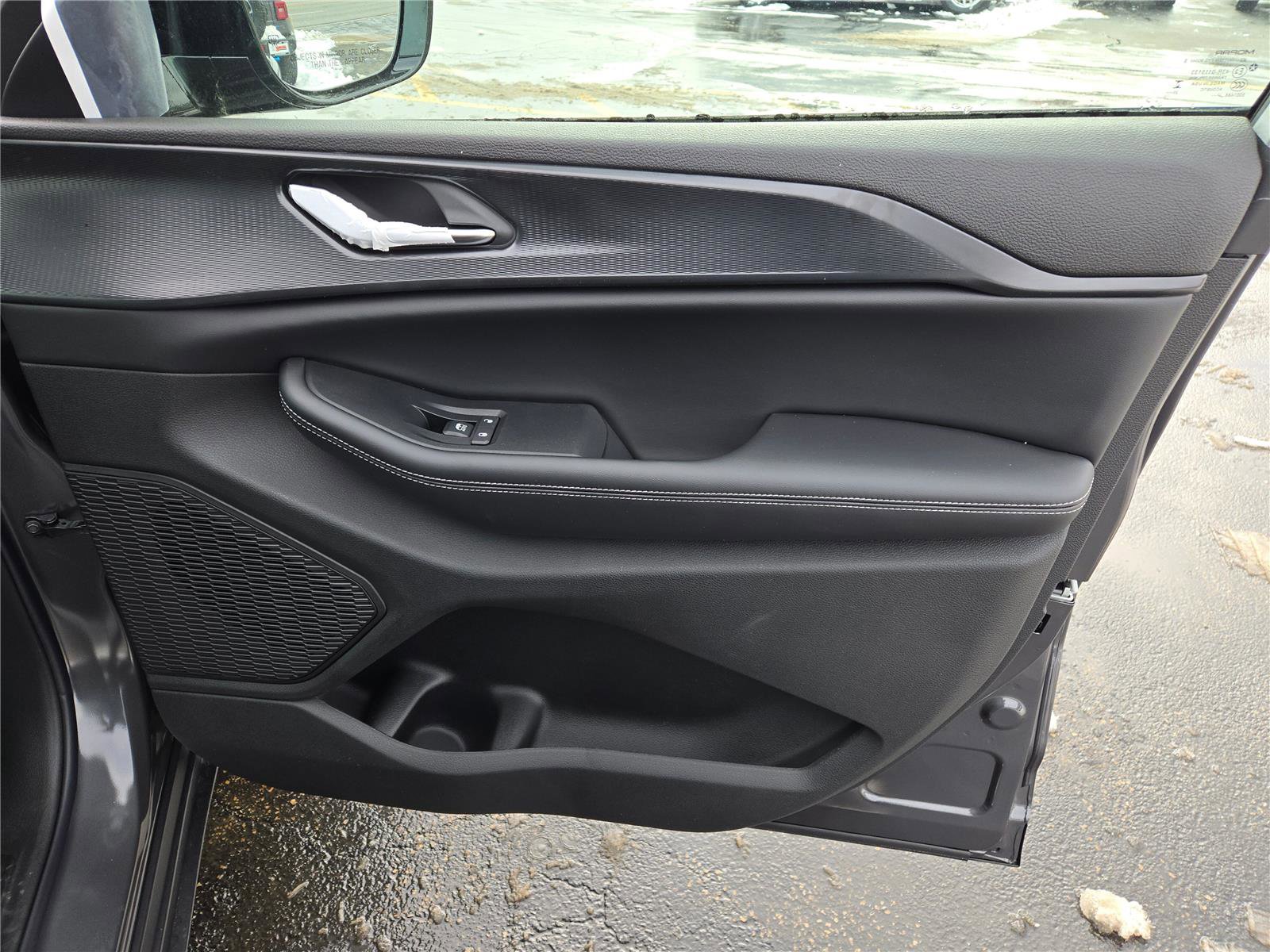 New 2025 Jeep Grand Cherokee Altitude w/ Trailer Tow Package image 6