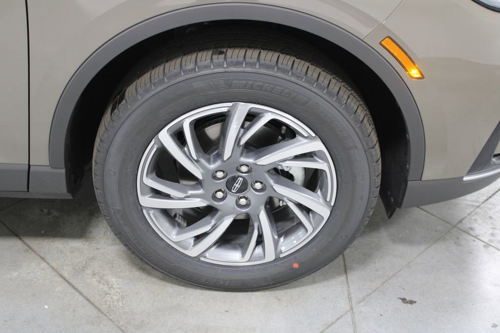 New 2026 Lincoln Corsair Premiere image 12