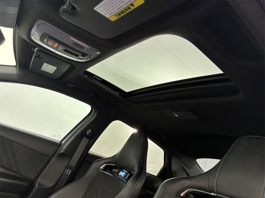 Used 2022 Hyundai Elantra N w/ Preferred Accessory Package image 28