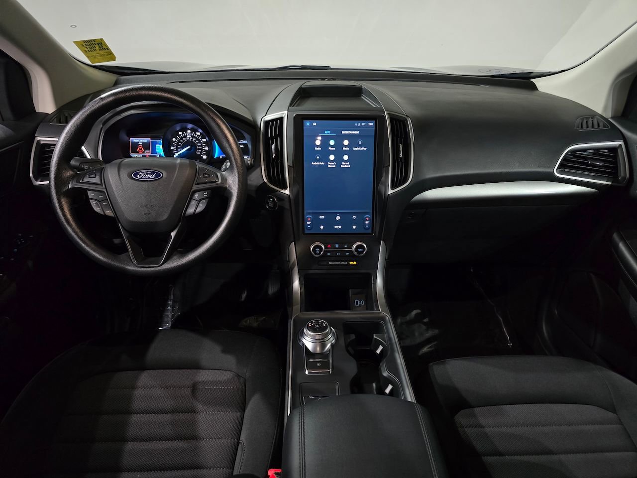 Used 2022 Ford Edge SE image 30