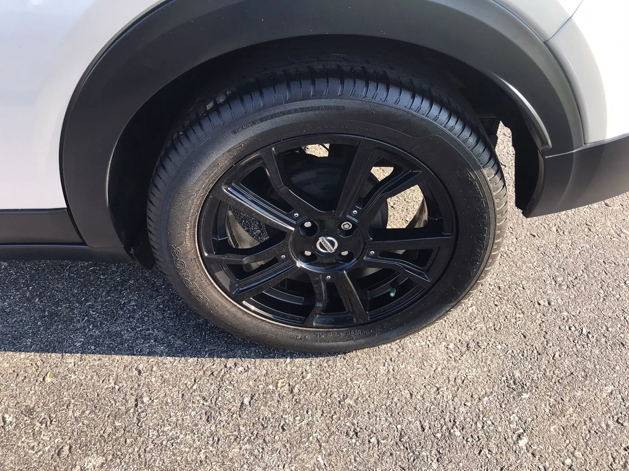 Used 2019 Nissan Kicks SV image 34