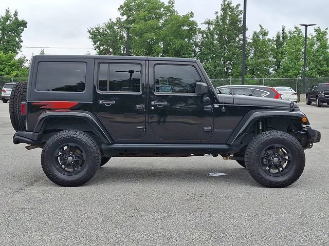 Used 2017 Jeep Wrangler Unlimited Sahara AWD/4WD image 9
