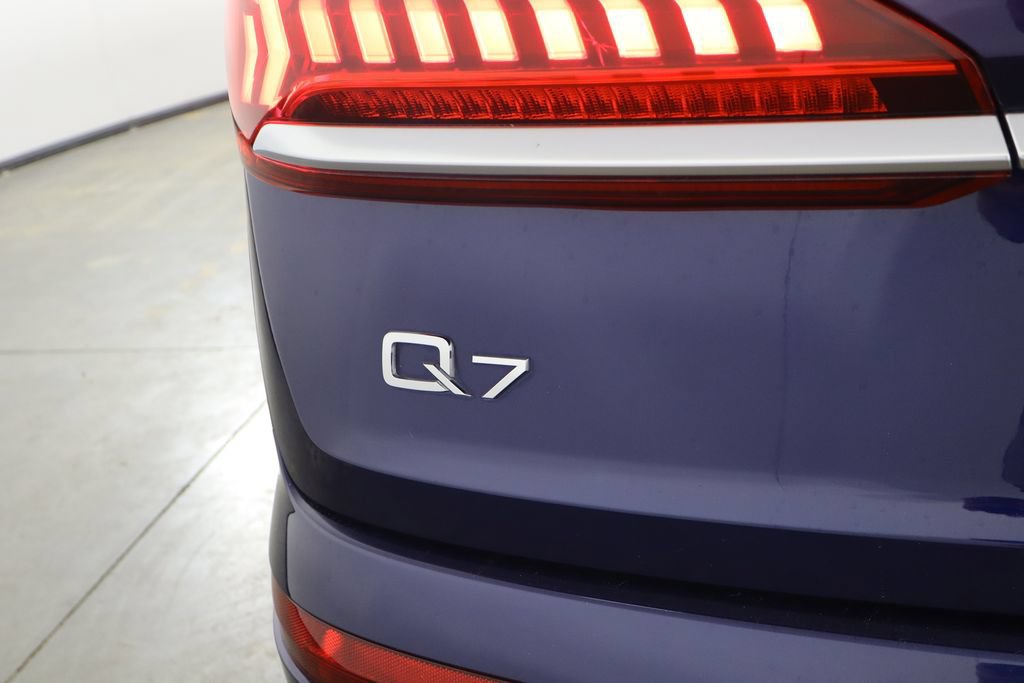 Used 2021 Audi Q7 3.0T Prestige AWD/4WD image 44