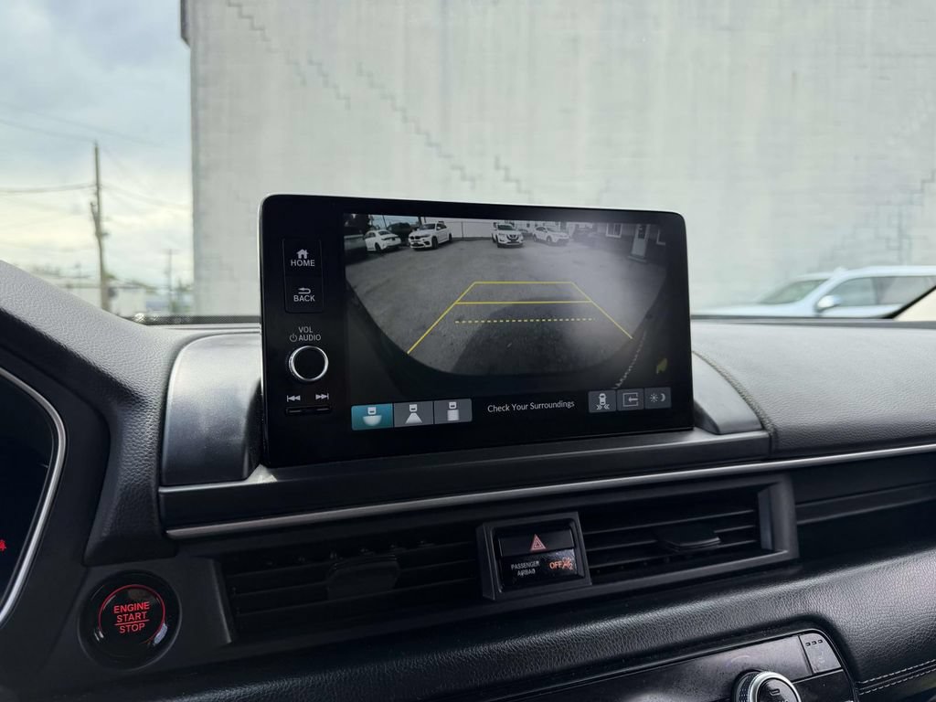 Used 2025 Honda Pilot EX-L image 32