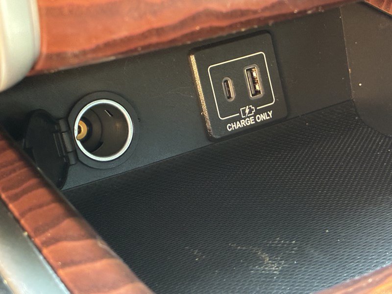 Used 2019 Nissan Pathfinder Platinum AWD/4WD image 14