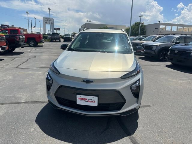 Used 2023 Chevrolet Bolt EUV LT w/ Convenience Package FWD image 4