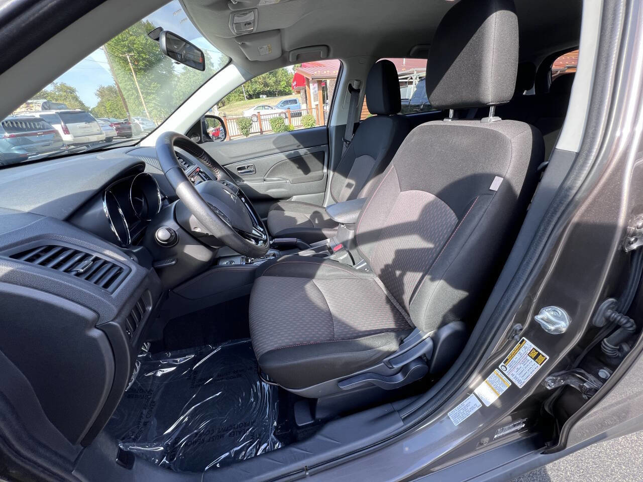 Used 2018 Mitsubishi Outlander Sport LE image 11