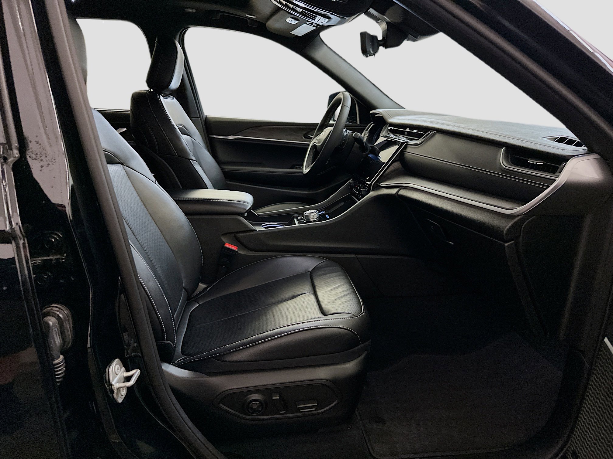 Used 2024 Jeep Grand Cherokee Limited 4xe image 34