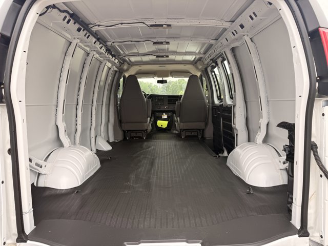 New 2025 Chevrolet Express 2500 w/ Driver Convenience Package image 10