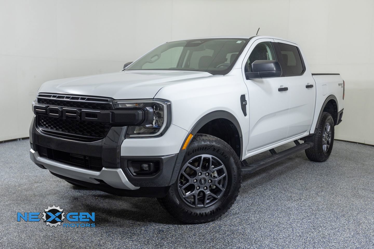 Used 2024 Ford Ranger XLT w/ Trailer Tow Package AWD/4WD image 3
