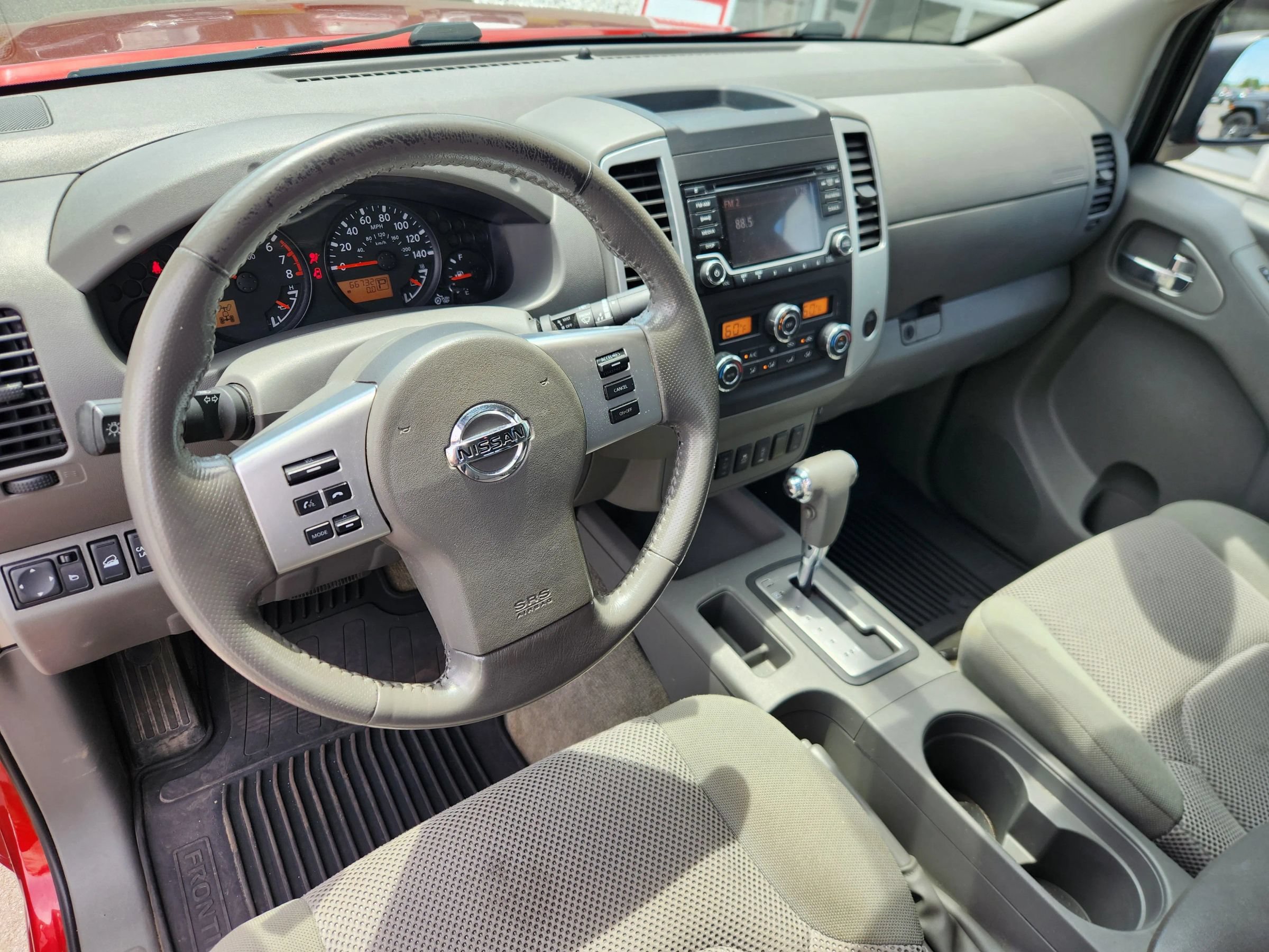 Used 2018 Nissan Frontier SV w/ Value Truck Package AWD/4WD image 27