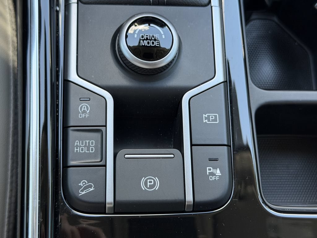 Certified 2023 Kia Sorento SX FWD image 33