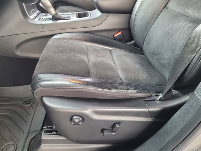 Certified 2021 Jeep Grand Cherokee Laredo X image 17