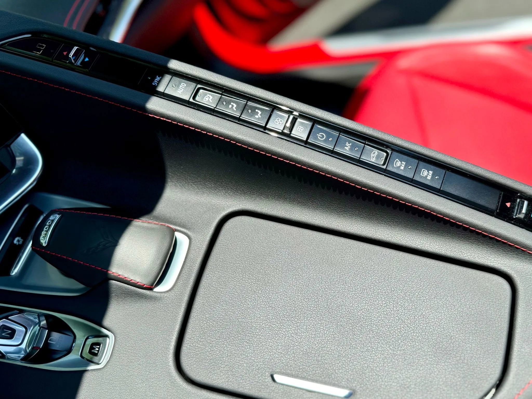 Used 2020 Chevrolet Corvette Stingray Coupe w/ Z51 Performance Package image 25