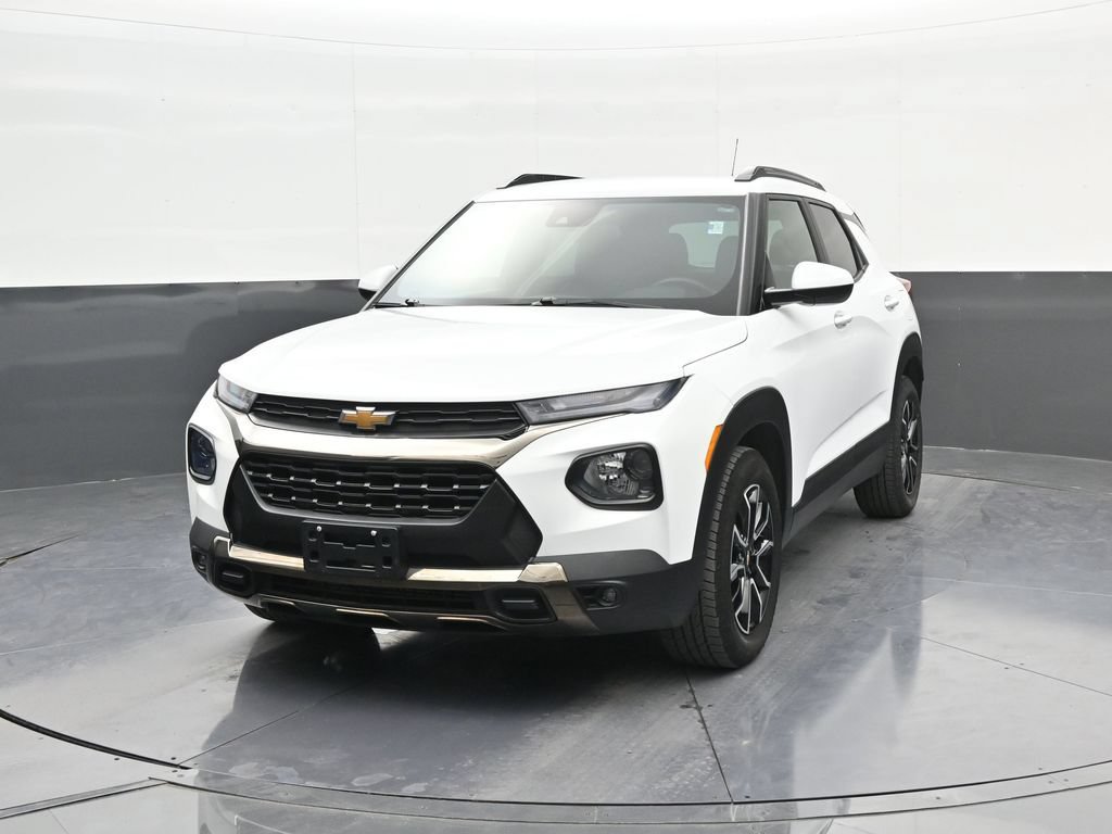 Used 2023 Chevrolet TrailBlazer ACTIV FWD image 3
