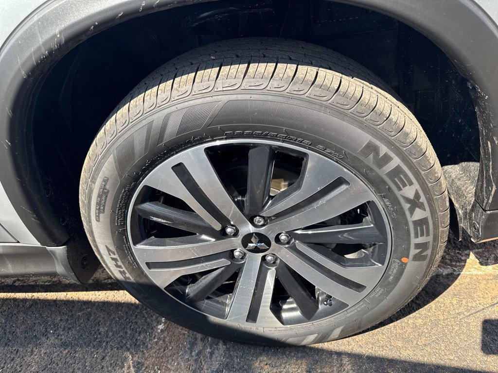 New 2027 Mitsubishi Outlander Sport SE FWD image 36
