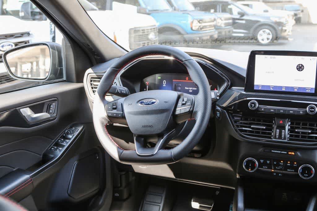 New 2024 Ford Escape ST-Line w/ Equipment Group 301A FWD image 16