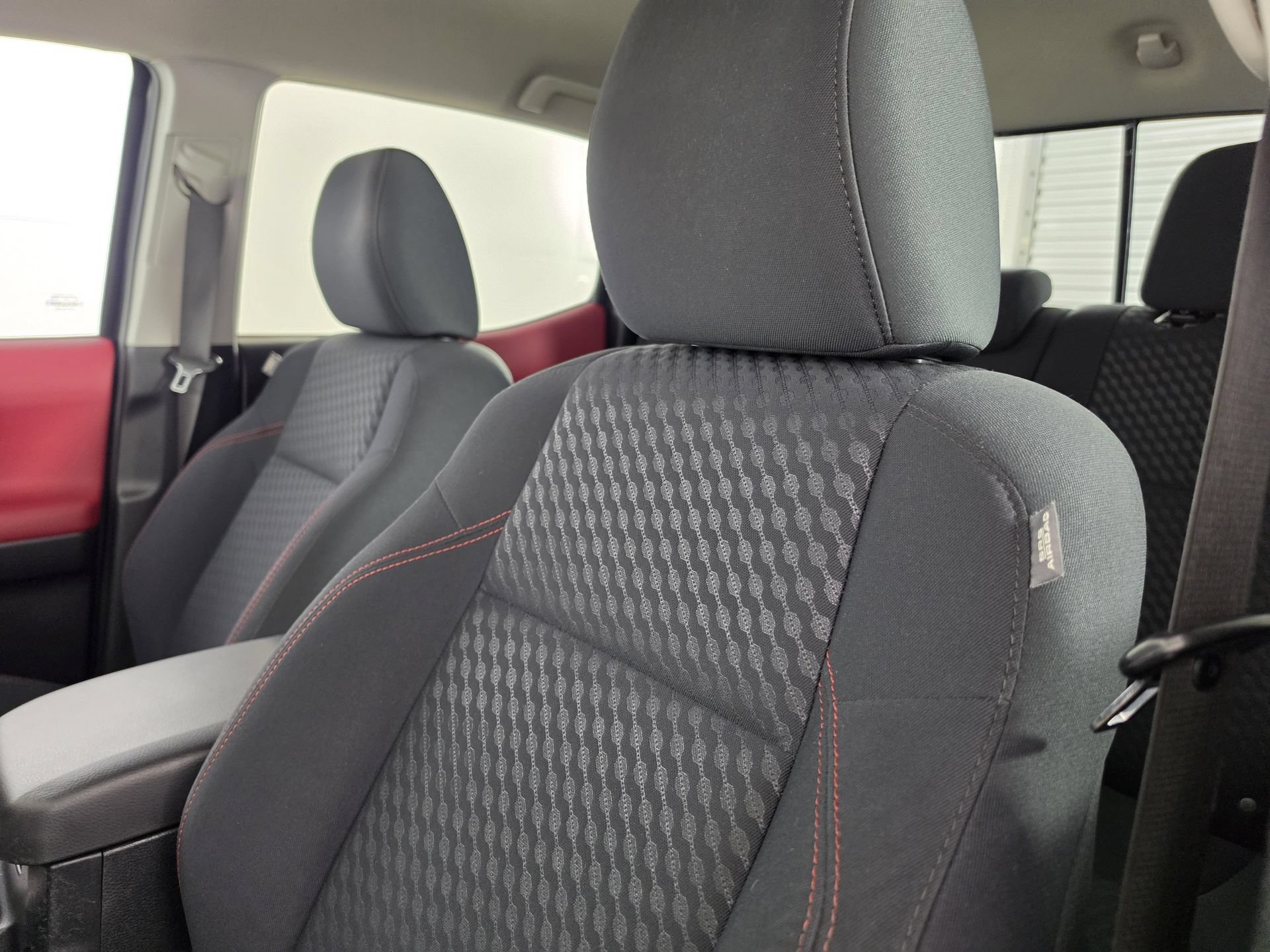 Used 2023 Toyota Tacoma SR5 AWD/4WD image 7