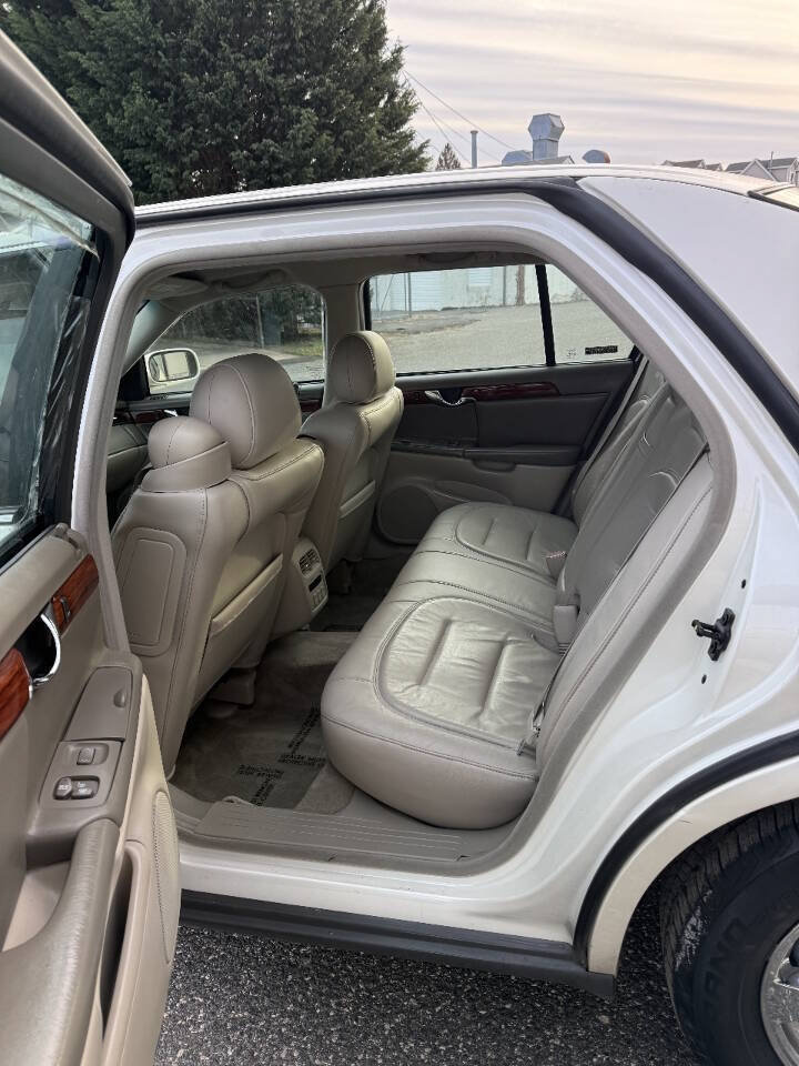 Used 2001 Cadillac De Ville w/ Comfort/Convenience Pkg FWD image 5