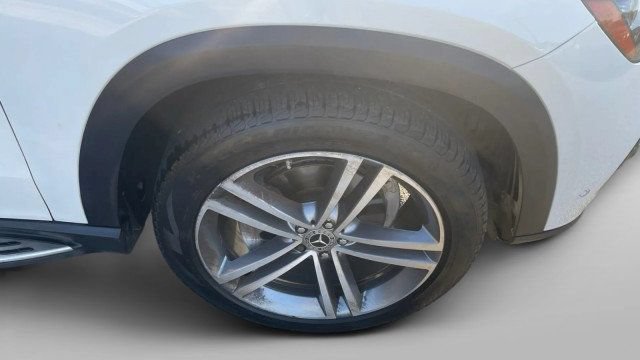 Used 2021 Mercedes-Benz GLE 350 w/ Premium Package image 7