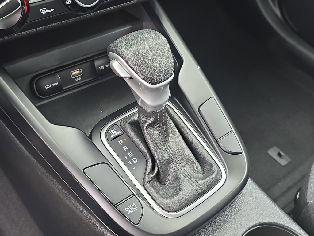 Certified 2025 Kia Soul LX image 25