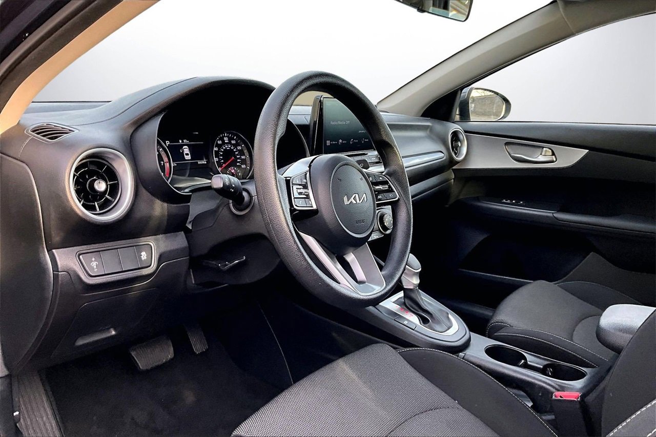 Used 2024 Kia Forte LXS image 17