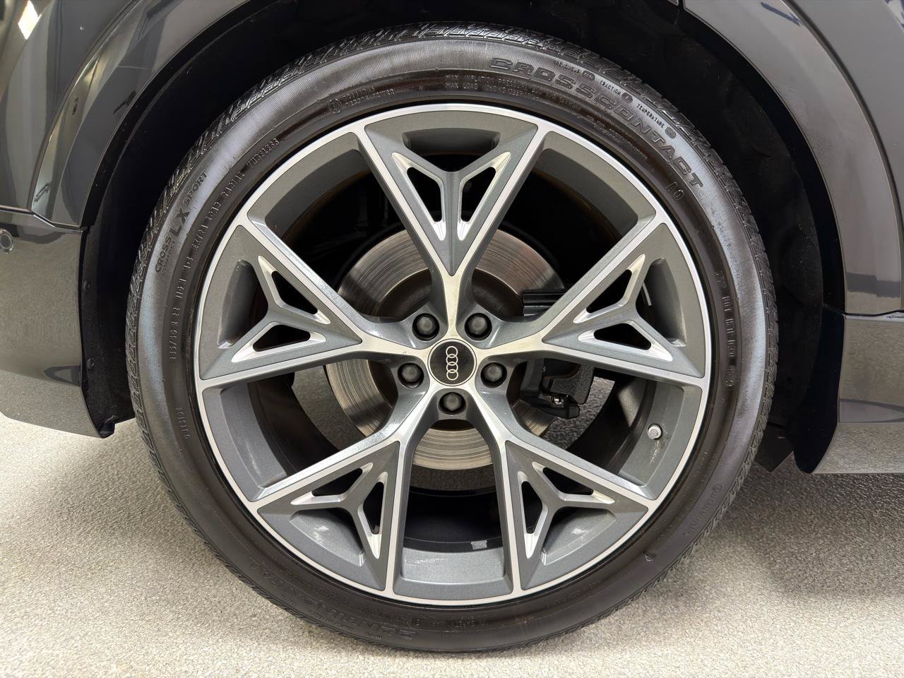 Used 2022 Audi SQ8 Prestige w/ Prestige Package AWD/4WD image 40